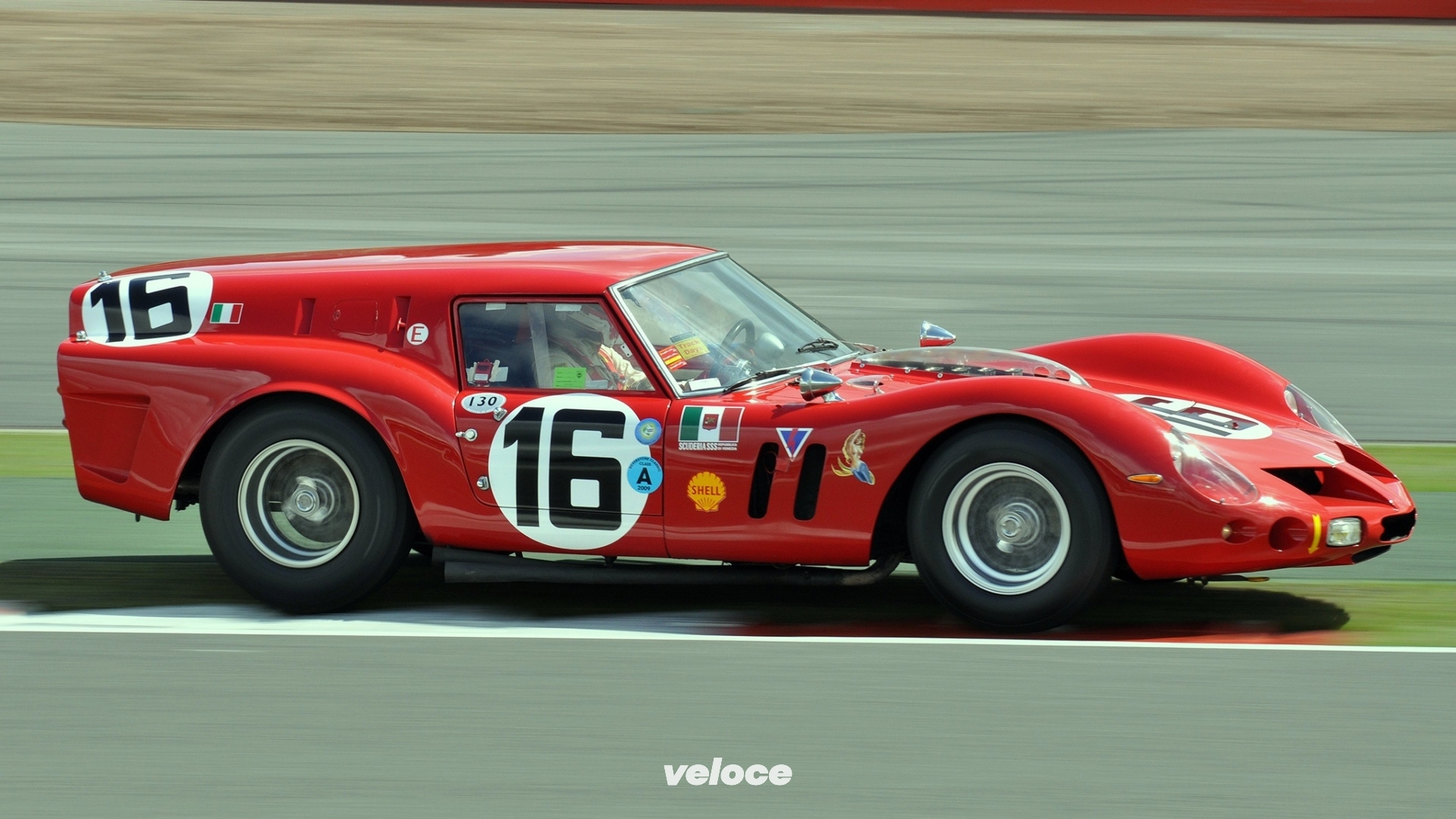 Ferrari 250 GT Drogo dalla pista al jet set Veloce