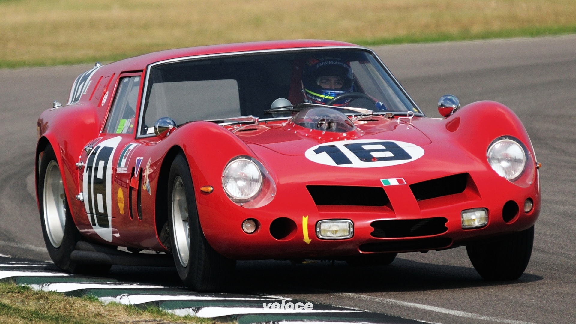 Ferrari 250 GT Drogo dalla pista al jet set Veloce