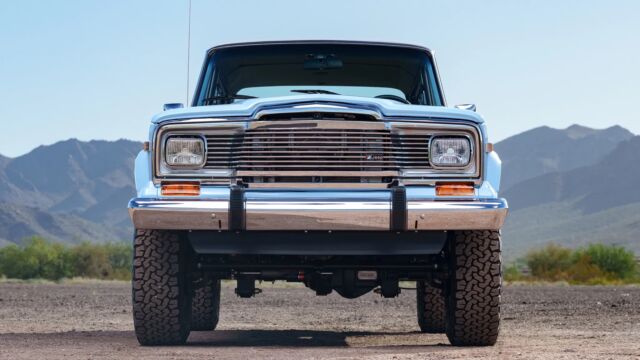 Questa Jeep Cherokee ha un V10… e più CV di una 812!