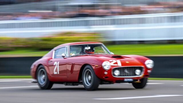 Il rombo del V12 di questa Ferrari ti farà venire la pelle d’oca